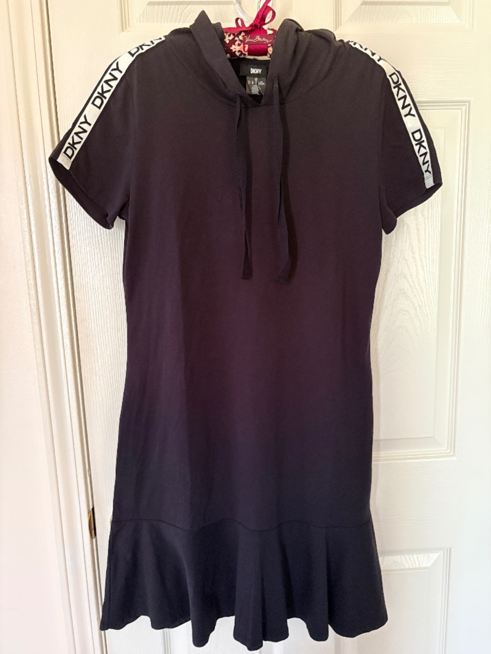 DKNY short-sleeve hooded t-short.